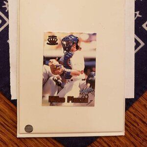 1997 Pacific Trading Cards Inc® MIKE PIAZZA, Los Angeles Dodgers™